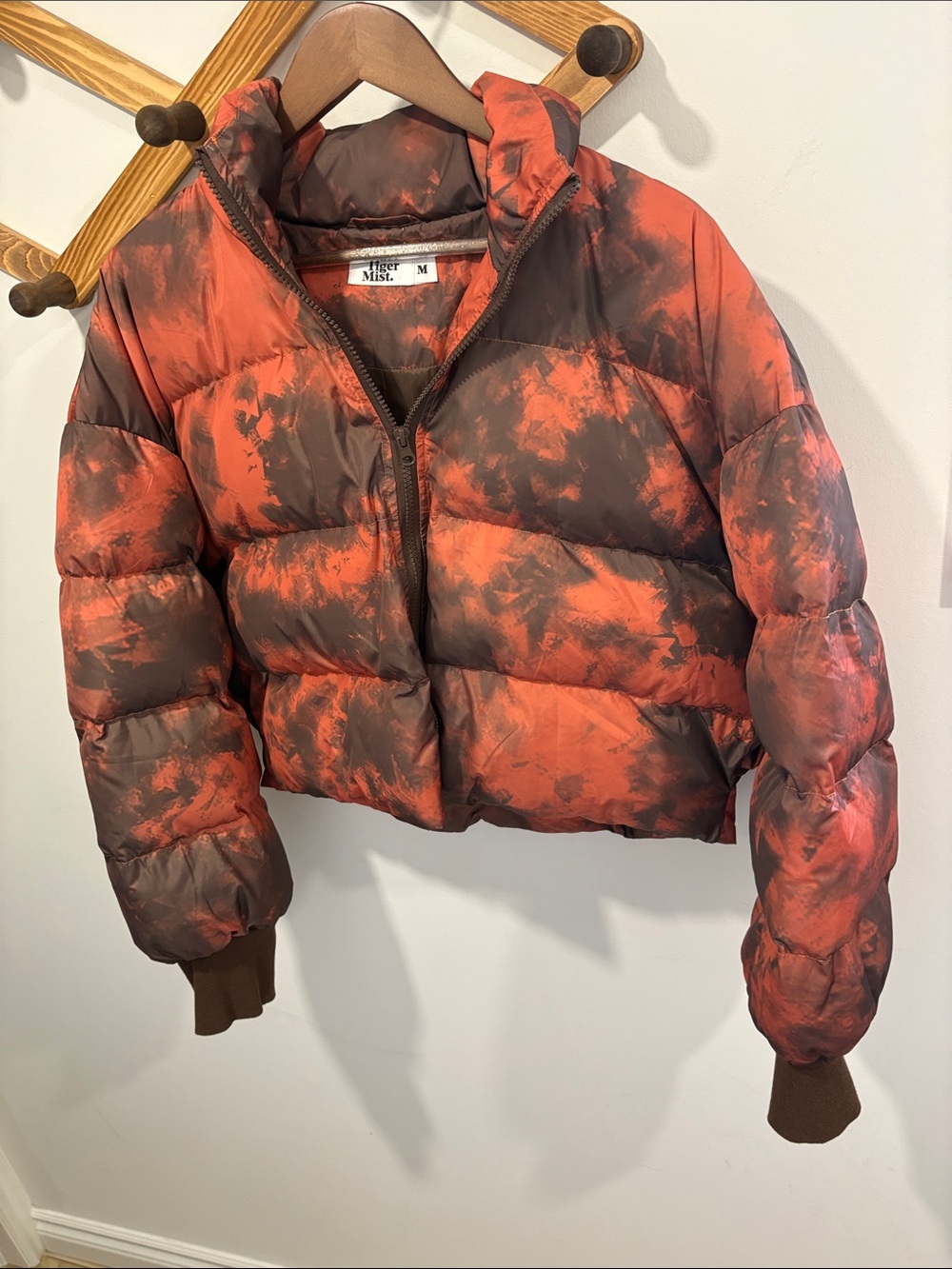 Tiger MIST brand cropped puffer jacket